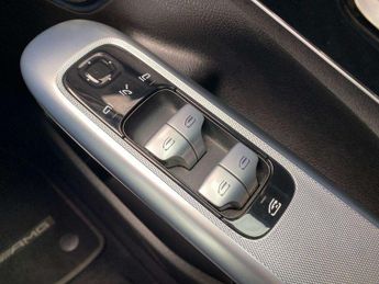 MERCEDES-BENZ EQE Eqe 500 4Matic 300Kw Amg Line Prem 91Kwh 5Dr Auto