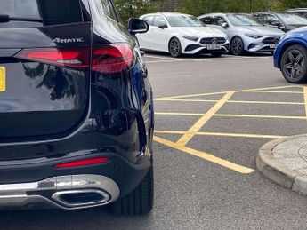 MERCEDES-BENZ GLC Glc 220D 4Matic Amg Line 5Dr 9G-Tronic
