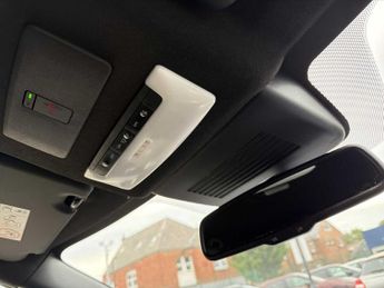 NISSAN JUKE 1.6 Hybrid N-Connecta 5Dr Auto