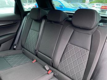 SKODA KAROQ 2.0 Tsi Sportline Suv 5Dr Petrol Dsg 4Wd Euro 6 (S/S) (190 Ps)
