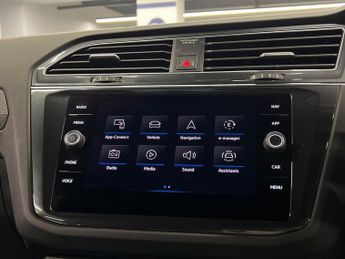 VOLKSWAGEN TIGUAN 1.4 TSI 13kWh R-Line SUV 5dr Petrol Plug-in Hybrid DSG Euro 6 (s
