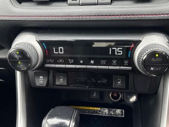 TOYOTA RAV4 2.5 Vvt 18.1Kwh Dynamic Suv 5Dr Petrol Plug-In Hybrid Cvt 4Wd Eu