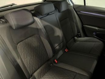 VOLKSWAGEN GOLF 1.5 Etsi 150 Match 5Dr Dsg