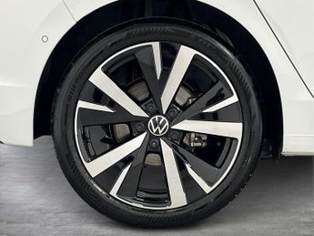VOLKSWAGEN GOLF 1.5 Etsi 150 Match 5Dr Dsg