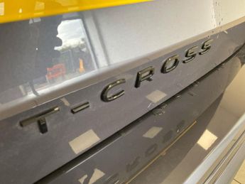 VOLKSWAGEN T-CROSS 1.5 Tsi Black Edition Suv 5Dr Petrol Dsg Euro 6 (S/S) (150 Ps)