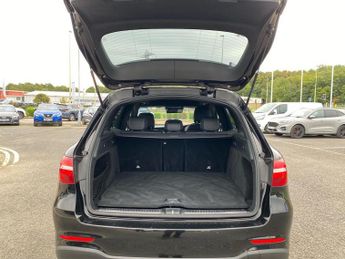 MERCEDES-BENZ GLC 2.1 Glc220D Amg Line (Premium) Suv 5Dr Diesel G-Tronic+ 4Matic E
