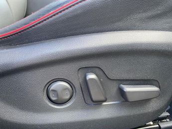 KIA SPORTAGE 2.0 Crdi 48V Isg Gt-Line S 5Dr Dct Auto [Awd]