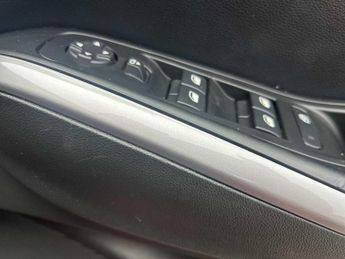 VAUXHALL GRANDLAND 1.6 Plug-In Hybrid Ultimate 5Dr Auto