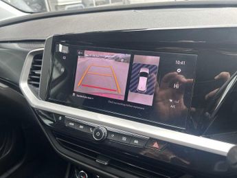 VAUXHALL GRANDLAND 1.6 Plug-In Hybrid Ultimate 5Dr Auto