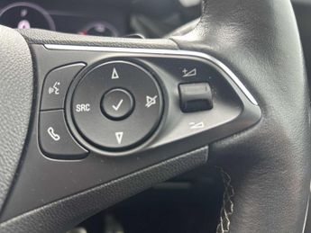 VAUXHALL GRANDLAND 1.6 Plug-in Hybrid Ultimate 5dr Auto