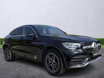 Mercedes GLC Glc 300 4Matic Amg Line 5Dr 9G-Tronic