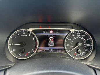 NISSAN JUKE 1.0 Dig-T Tekna 5Dr Dct