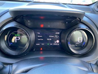 TOYOTA YARIS 1.5 Vvt-H Launch Edition Hatchback 5Dr Petrol Hybrid E-Cvt Euro 