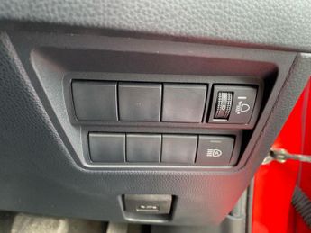 TOYOTA YARIS 1.5 Vvt-H Launch Edition Hatchback 5Dr Petrol Hybrid E-Cvt Euro 