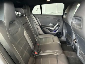 MERCEDES-BENZ CLA Cla 220D Amg Line Premium Plus 5Dr Tip Auto