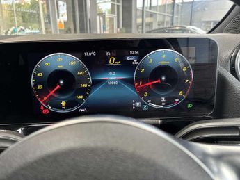 MERCEDES-BENZ GLA Gla 200 Amg Line Executive 5Dr Auto