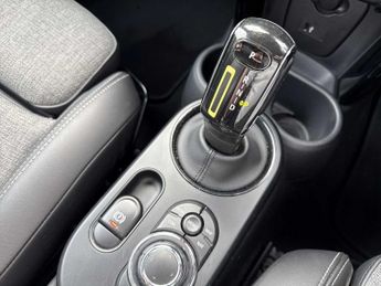 MINI HATCHBACK 135Kw Cooper S Level 2 33Kwh 3Dr Auto