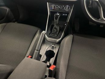 VOLKSWAGEN POLO 1.0 Tsi Life Hatchback 5Dr Petrol Dsg Euro 6 (S/S) (95 Ps)
