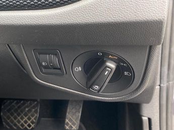 VOLKSWAGEN POLO 1.0 Tsi Match 5Dr Dsg