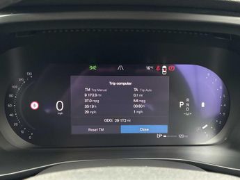 VOLVO XC40 2.0 B3P Plus Dark 5Dr Auto