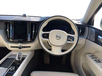 VOLVO XC60 2.0 B5P Ultimate Dark 5Dr Awd Geartronic