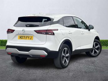 NISSAN QASHQAI 1.3 Dig-T Mh 158 N-Connecta 5Dr Xtronic