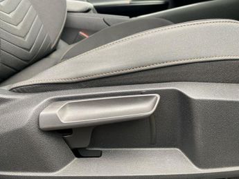 CUPRA BORN 150Kw V1 58Kwh 5Dr Auto