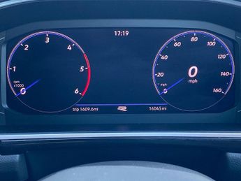 VOLKSWAGEN T-ROC 2.0 Tdi R-Line Suv 5Dr Diesel Dsg Euro 6 (S/S) (150 Ps)