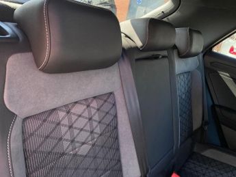 VOLKSWAGEN T-ROC 2.0 Tsi R-Line Suv 5Dr Petrol Dsg 4Motion Euro 6 (S/S) (190 Ps)