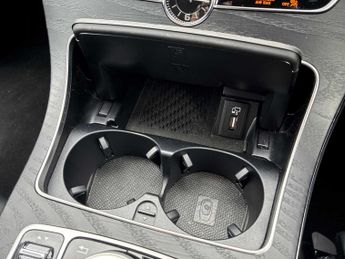MERCEDES-BENZ C CLASS C200 Amg Line Premium 4Dr 9G-Tronic