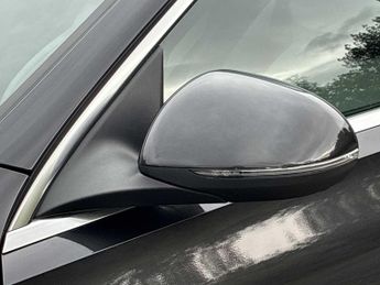 MERCEDES-BENZ C CLASS C200 Amg Line 5Dr 9G-Tronic