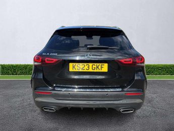 MERCEDES-BENZ GLA Gla 200 Amg Line Executive 5Dr Auto
