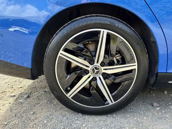 MERCEDES-BENZ CLA Cla 250+ 200Kw Eq Tech Amg Line Ed 85Kwh 4Dr Auto