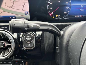 MERCEDES-BENZ CLA Cla 180 Amg Line Premium 5Dr Tip Auto