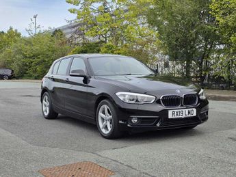 BMW 1 Series 118I [1.5] Se Business 5Dr [Nv/Servotrn] Step Auto