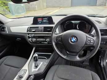 BMW 1 SERIES 118I [1.5] Se Business 5Dr [Nv/Servotrn] Step Auto