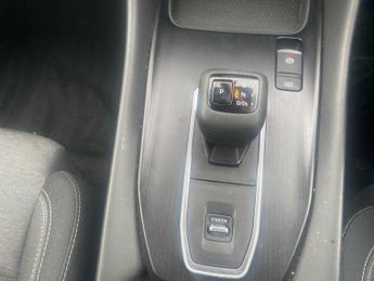 NISSAN QASHQAI 1.3 Dig-T Mh 158 N-Connecta 5Dr Xtronic