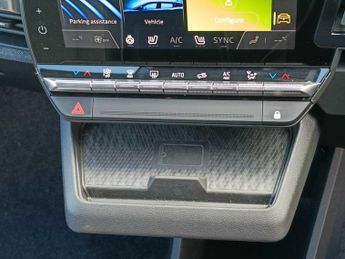RENAULT MEGANE E-TECH Ev60 160Kw Techno+ 60Kwh Optimum Charge 5Dr Auto