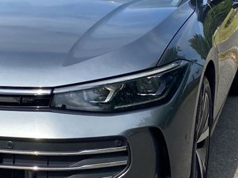 VOLKSWAGEN PASSAT 1.5 Tsi Ehybrid Match 5Dr Dsg