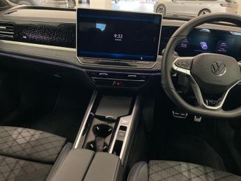 VOLKSWAGEN PASSAT 1.5 Tsi Ehybrid 19.7Kwh Black Edition Estate 5Dr Petrol Plug-In 
