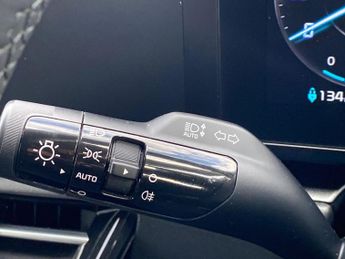 KIA NIRO 150Kw 2 65Kwh 5Dr Auto
