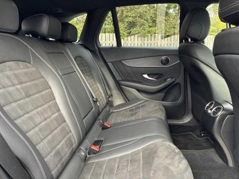 MERCEDES-BENZ GLC Glc 300 4Matic Amg Line 5Dr 9G-Tronic