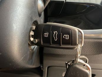 AUDI Q3 1.5 TFSI CoD 35 S line SUV 5dr Petrol S Tronic Euro 6 (s/s) (150