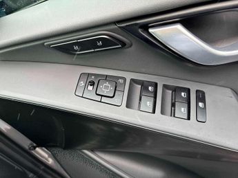 KIA NIRO 1.6 Gdi 127 Hybrid 4 5Dr Dct