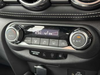 NISSAN JUKE 1.0 Dig-T 114 N-Connecta 5Dr Dct