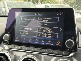 NISSAN JUKE 1.0 Dig-T 114 N-Connecta 5Dr Dct