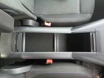 PEUGEOT RIFTER 100Kw Allure 50Kwh [7 Seats] 5Dr Auto