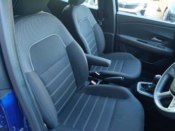 DACIA SANDERO STEPWAY 1.0 Tce Expression 5Dr Cvt