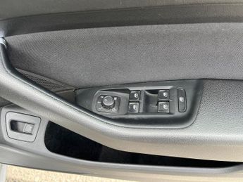 VOLKSWAGEN PASSAT 2.0 Tdi Bluemotion Tech Se Business Estate 5Dr Diesel Dsg Euro 6