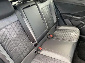 VOLKSWAGEN T-ROC 1.5 Tsi R-Line Suv 5Dr Petrol Dsg Euro 6 (S/S) (150 Ps)